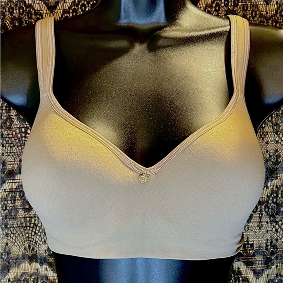NWT Breezies Tan Underwire Seamless Bra- 36B - Picture 2 of 9